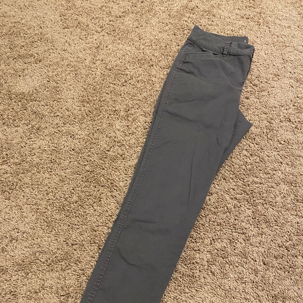 Old Navy Pixie Pant Gray - Size 0